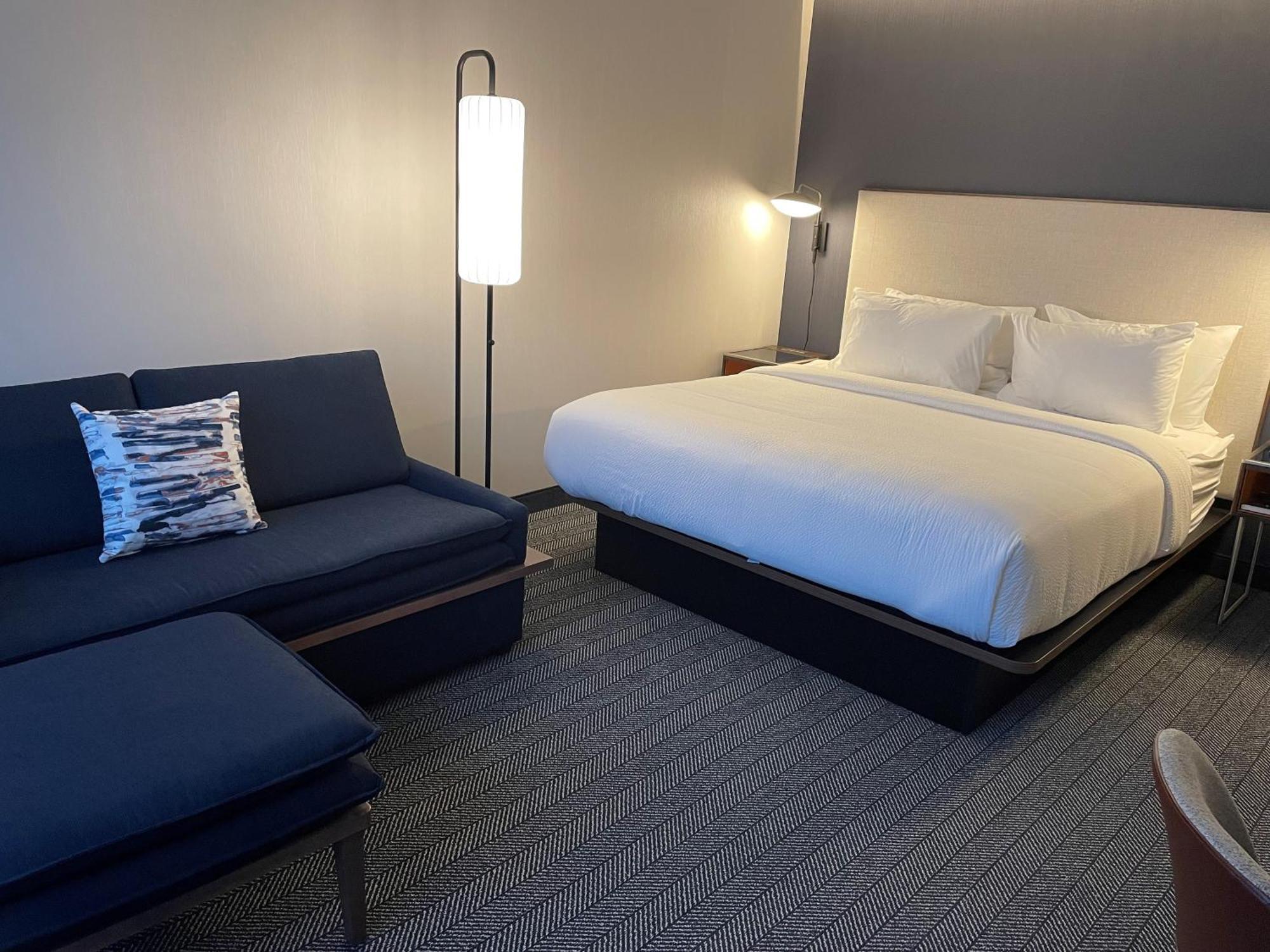 Courtyard Montreal Midtown Hotel Exterior foto
